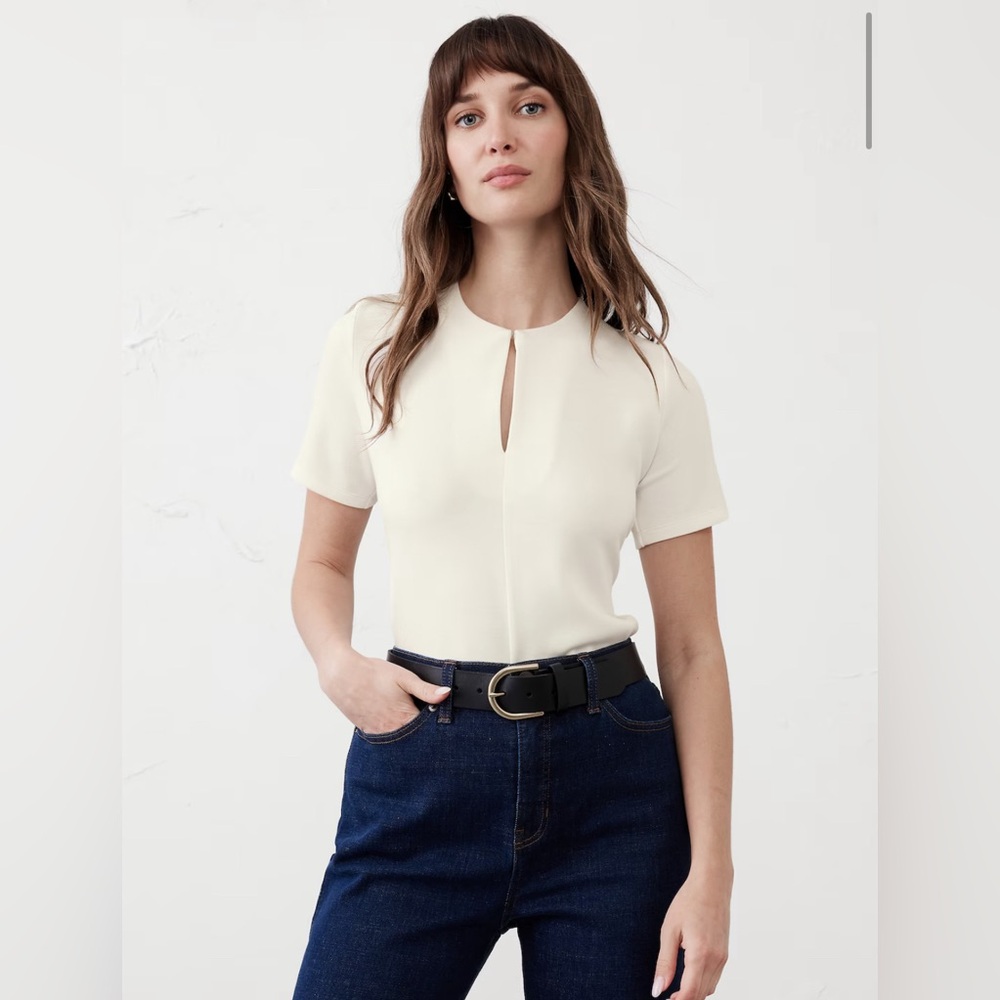 Elegant Periwinkle Blue Women's Top - Picture 2 of 5